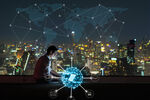 Omnichannel Customer Journey: How to Create a Connected Experience From First Click to Final Purchas